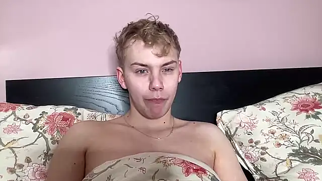 scottishtwink01 online show from October 11, 5:28 pm