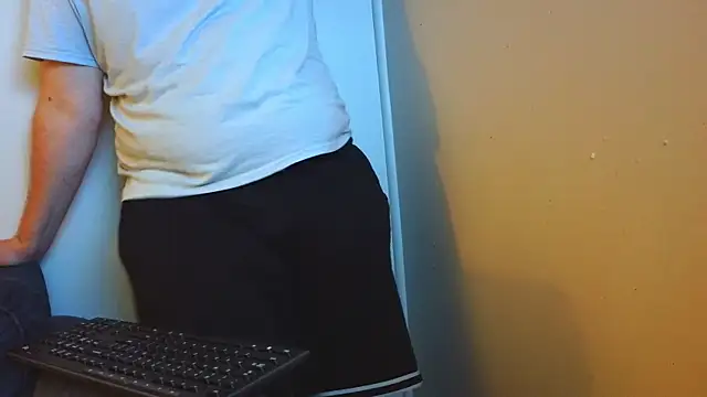 thighguy30 online show from October 1, 12:36 am