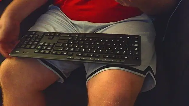 thighguy30 online show from September 27, 11:57 pm