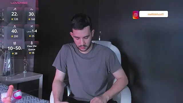 matti de lucaa online show from October 15, 6:04 pm