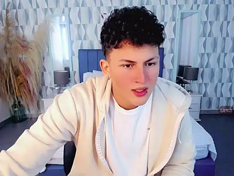 Axel savage online show from October 12, 12:32 pm