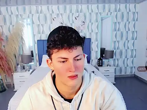 Axel savage online show from November 3, 12:30 pm