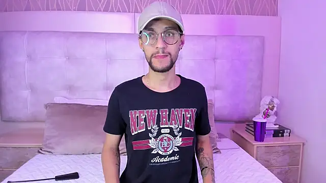 LiamSamders online show from September 11, 11:31 am
