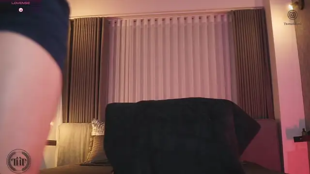 Thomas Falcon online show from November 4, 12:44 am