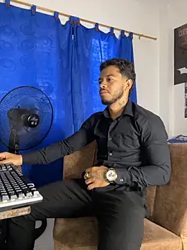 DavideVentura  online show from September 22, 1:10 pm