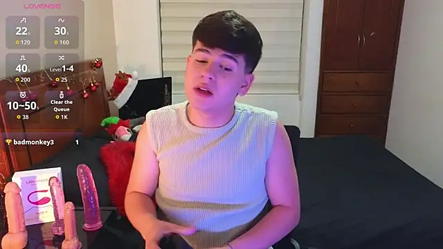 tightncuteass online show from December 4, 1:01 am