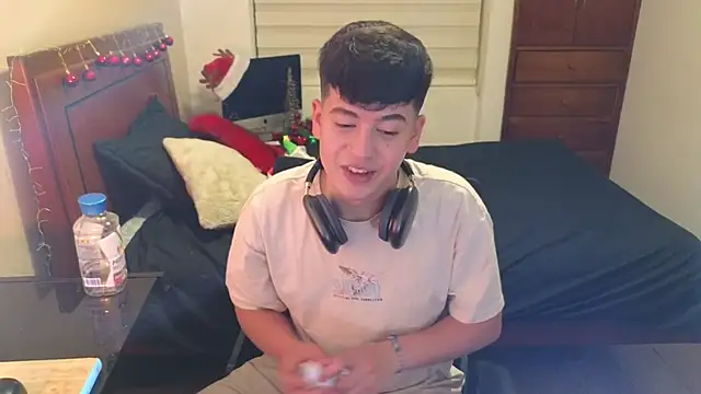 tightncuteass online show from November 15, 1:29 am