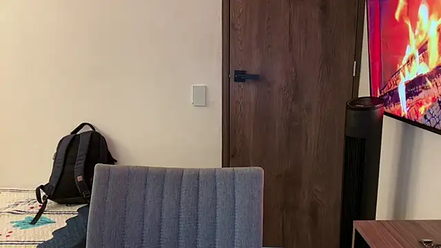 Im Juaniito online show from November 11, 12:15 am