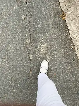 LAZ3R1 online show from October 23, 12:30 pm