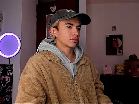 guynextdo0r online show from October 8, 2:32 pm