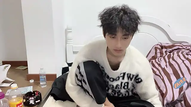 Snapshot of yangyang-2563 chatting on October 6, 1:38 pm yangyang-2563 online show from October 6, 1:38 pm