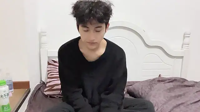 Snapshot of yangyang-2563 chatting on September 30, 9:57 am yangyang-2563 online show from September 30, 9:57 am