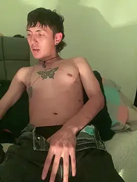 NaytonFreeman online show from October 17, 12:36 am