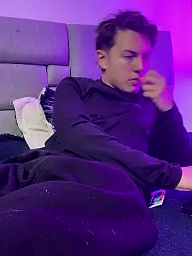 NaytonFreeman online show from January 16, 12:30 pm