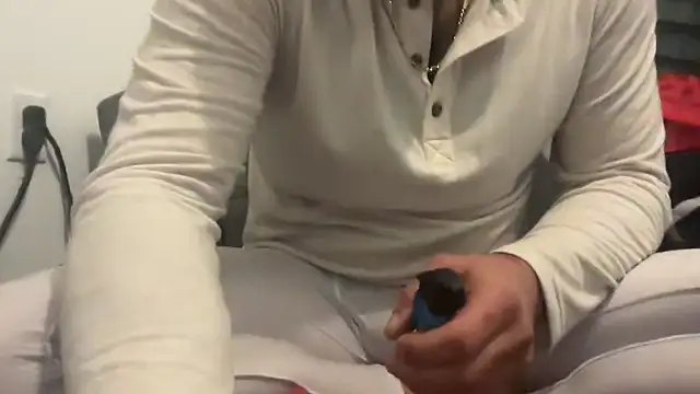 jasoncali305 online show from October 12, 3:39 pm