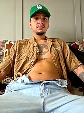 AronShelby420 online show from September 19, 3:23 pm