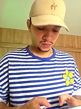 AronShelby420 online show from September 20, 3:34 pm