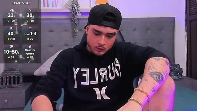 SALVATORE MULLER1 online show from November 13, 1:10 am