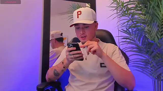 SALVATORE MULLER1 online show from October 17, 11:53 pm