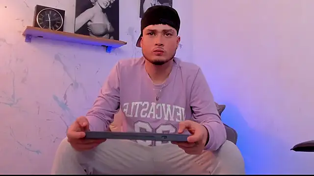 SALVATORE MULLER1 online show from October 12, 12:26 am