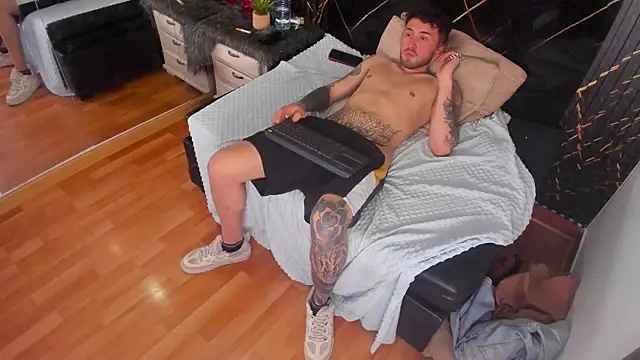 BodyInkDesire online show from October 7, 12:04 am