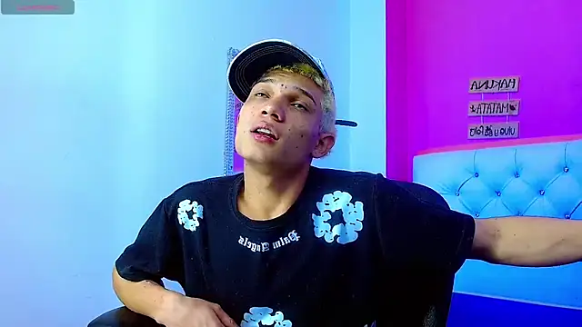 EL VENEZOLANO 22CM online show from October 9, 5:12 am