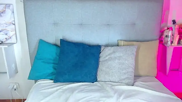 Billie Turner  online show from October 13, 7:25 am