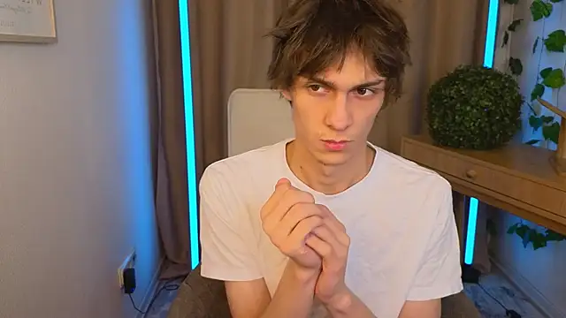 va1ora online show from November 20, 12:59 pm