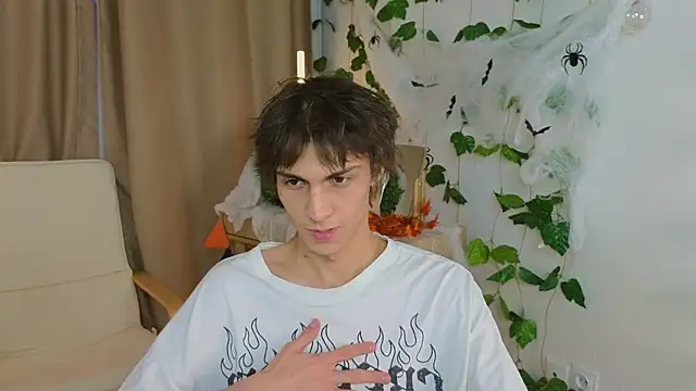 va1ora online show from November 6, 12:30 pm