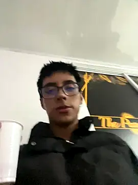 EstivenSallas online show from November 18, 2:15 am