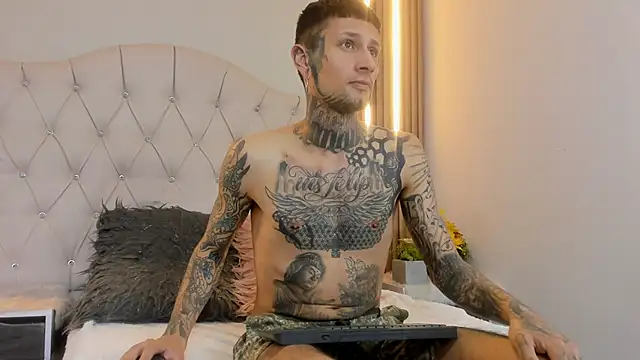 HellBoyInk online show from September 28, 8:07 pm