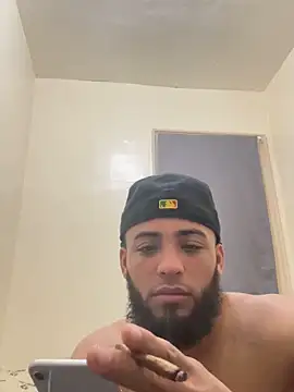 LeoPR00 online show from November 19, 4:23 am