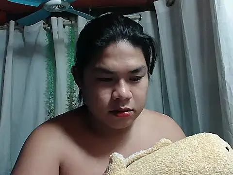 Huntrix2025 online show from January 5, 8:12 pm