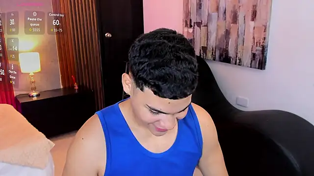 Snapshot of james_jonnes chatting on October 3, 8:36 pm james jonnes online show from October 3, 8:36 pm