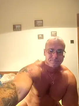 Snapshot of chcem1975 chatting on September 24, 8:29 pm chcem1975 online show from September 24, 8:29 pm
