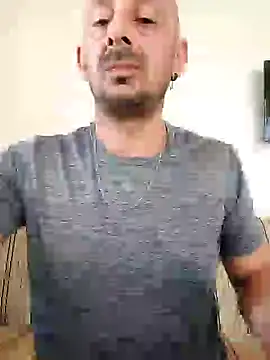 Snapshot of Reddevill57 chatting on September 14, 11:34 am Reddevill57 online show from September 14, 11:34 am