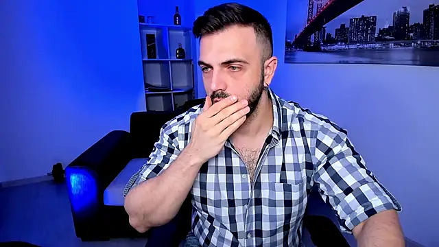 Jace Thorne online show from December 17, 5:36 am