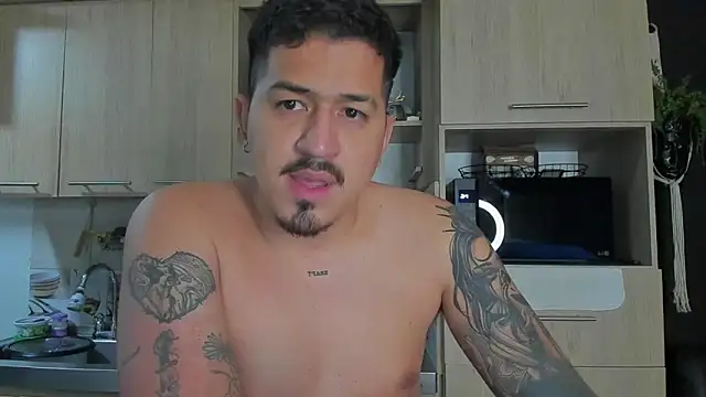 Arnolwilliams online show from November 15, 6:48 am