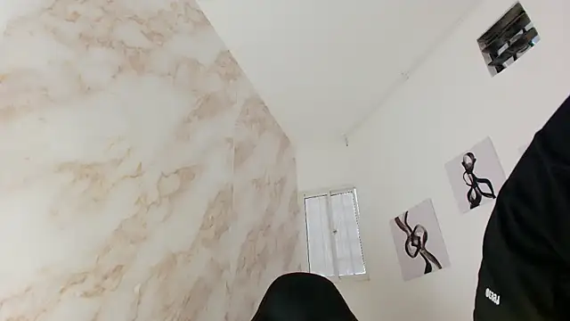 toji luxxer online show from January 6, 8:46 pm