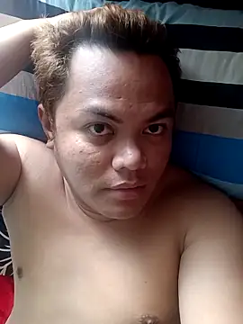 Snapshot of Gayasianzowe chatting on September 17, 7:09 am Gayasianzowe online show from September 17, 7:09 am