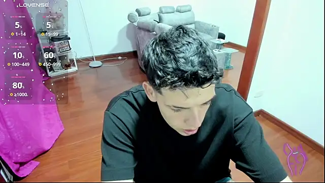 Snapshot of mattebret11 chatting on September 16, 1:39 am mattebret11 online show from September 16, 1:39 am
