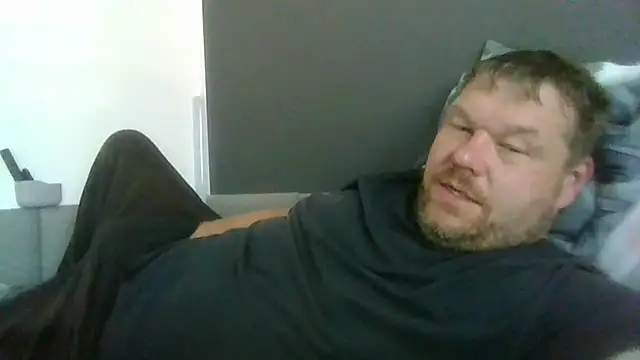 fetter Daddy Berlin online show from September 29, 7:18 am