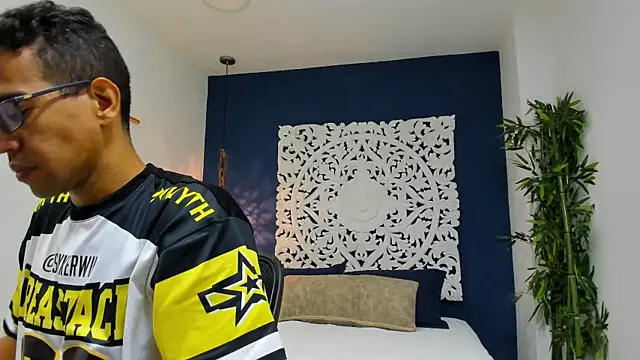 JacobDraven online show from October 16, 3:58 am