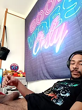 Mikaaa97 online show from January 13, 10:19 am