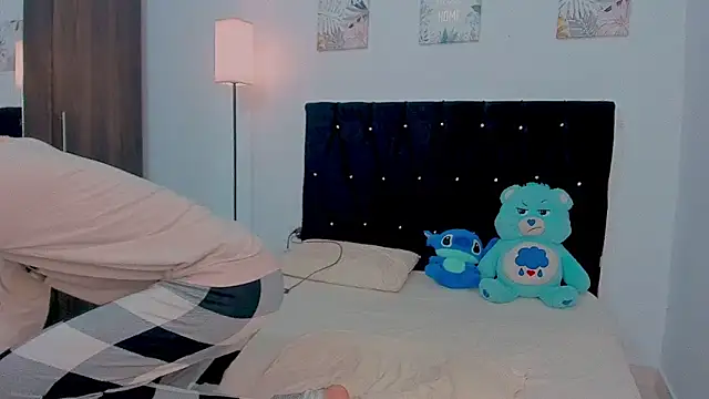 Zacktorres  online show from October 30, 7:48 pm