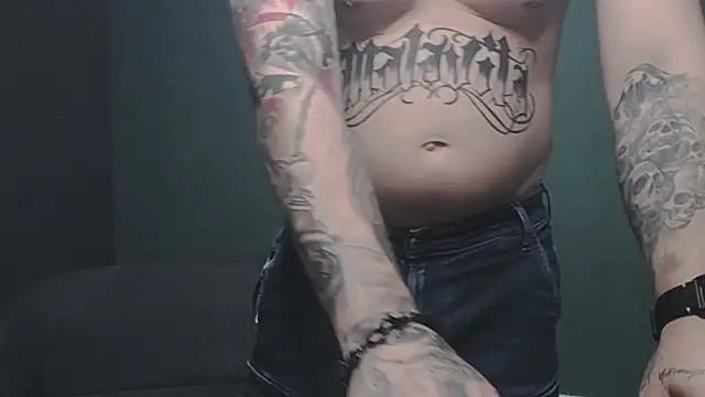 guesswhatbitch online show from September 25, 11:57 pm