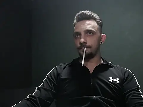 guesswhatbitch online show from October 9, 8:14 pm