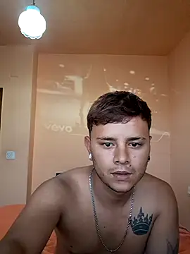 Meenlove online show from September 19, 1:33 pm