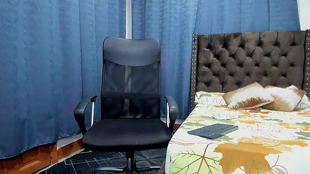 Nolven Gray online show from September 27, 3:37 am