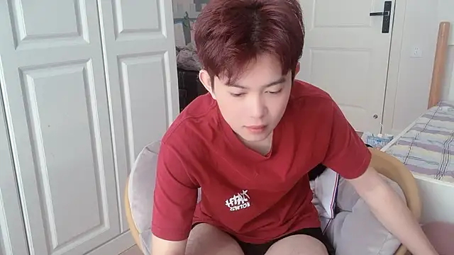 xlong00099 online show from October 18, 4:39 am